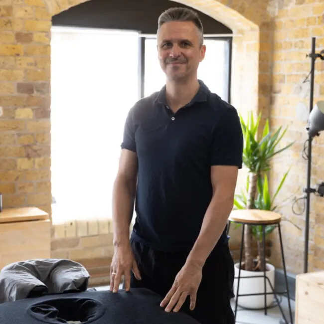 91C08E5F-6852-4E30-8CB5-13EE5FD85433