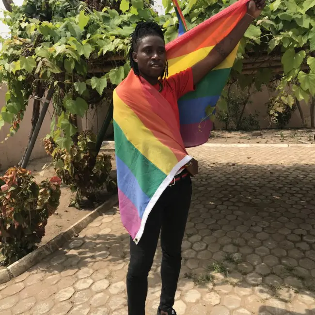 B8D9522E-4155-473A-BF99-9CE8F13168DC