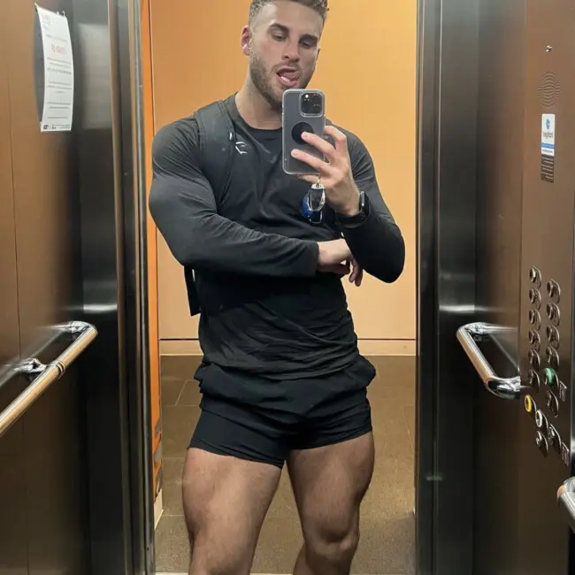 B60B1CB1-3CBF-4C21-B8CA-8A16CAEF254C