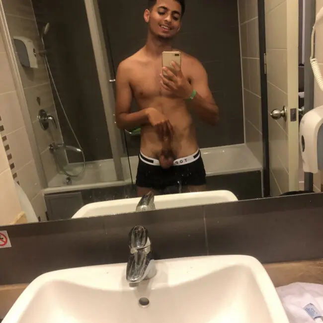 16BE1F42-B0F2-423F-B660-B9379BE1CFF0