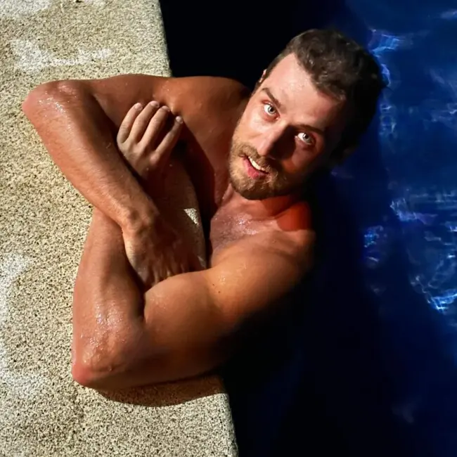 received_5752835588104817