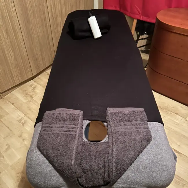 massage bed