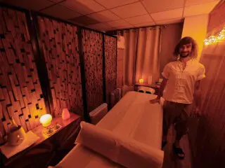 Ari's Massage Therapy Studio in London Marylebone 1