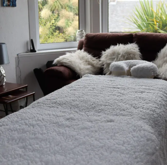 9FA1E4B8-C2E5-4B84-8D7C-F089B7D986C0