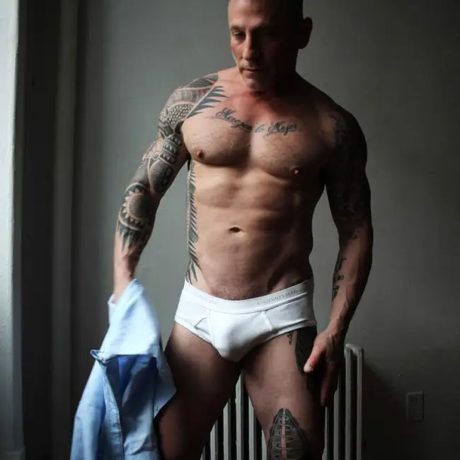 AEFD3E4B-1006-4777-AEF3-D4756B46A4D0