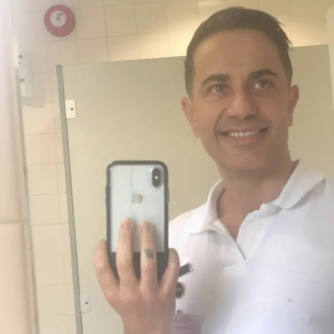 9785114D-1E49-4C4B-B8AF-E3A505710636