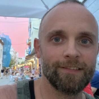 Lee male masseur in Manchester 