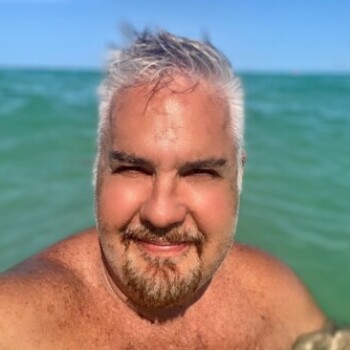 Profile picture of Manu