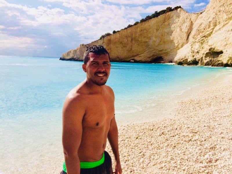 775d2bab-5f1a-406f-b479-9169fa6ba44c