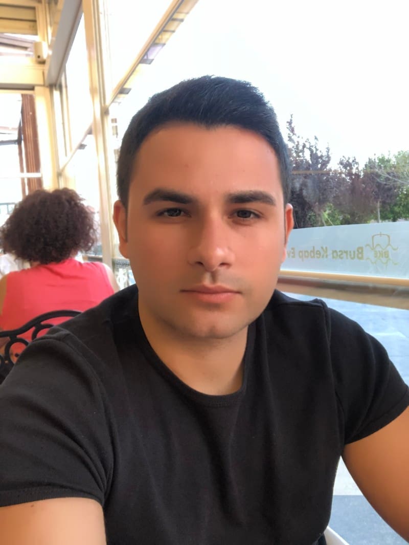 13458667-48d1-4dcf-8dd5-776e416f65df